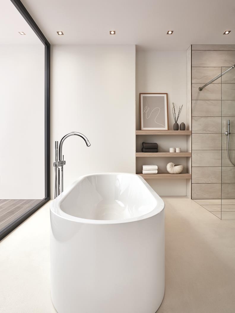 Chrome finish Grandera bathtubs